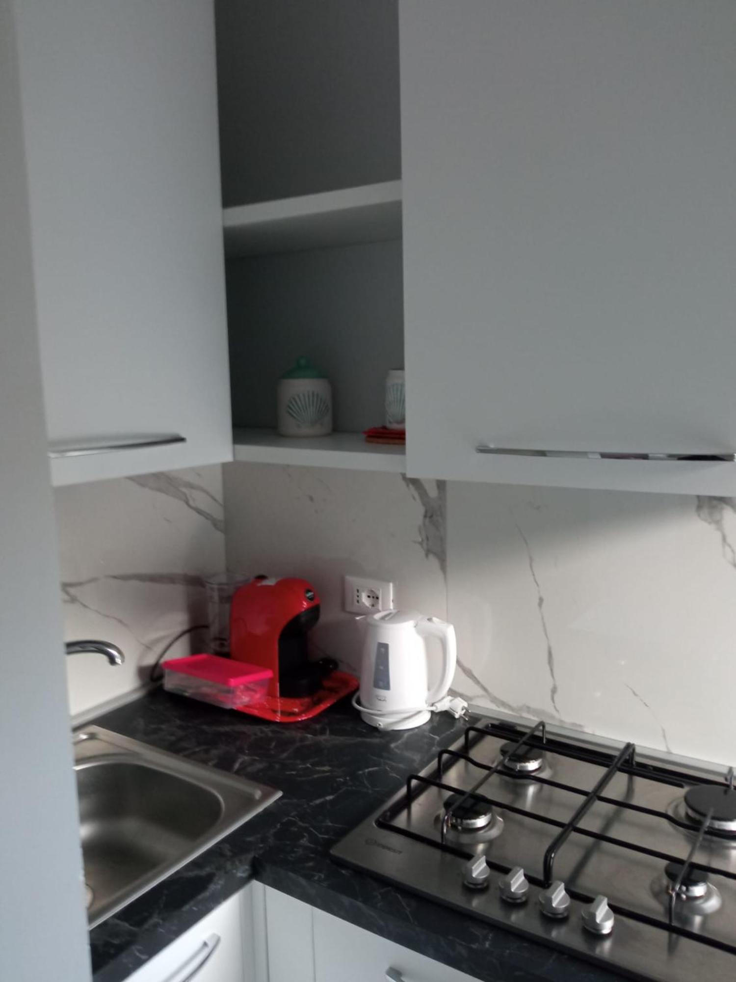 Wh - Cuore Home - Attico Monolocale Con Parcheggio Gratuito - 5 Minuti Dal Centro - Wifi Sanremo Bagian luar foto