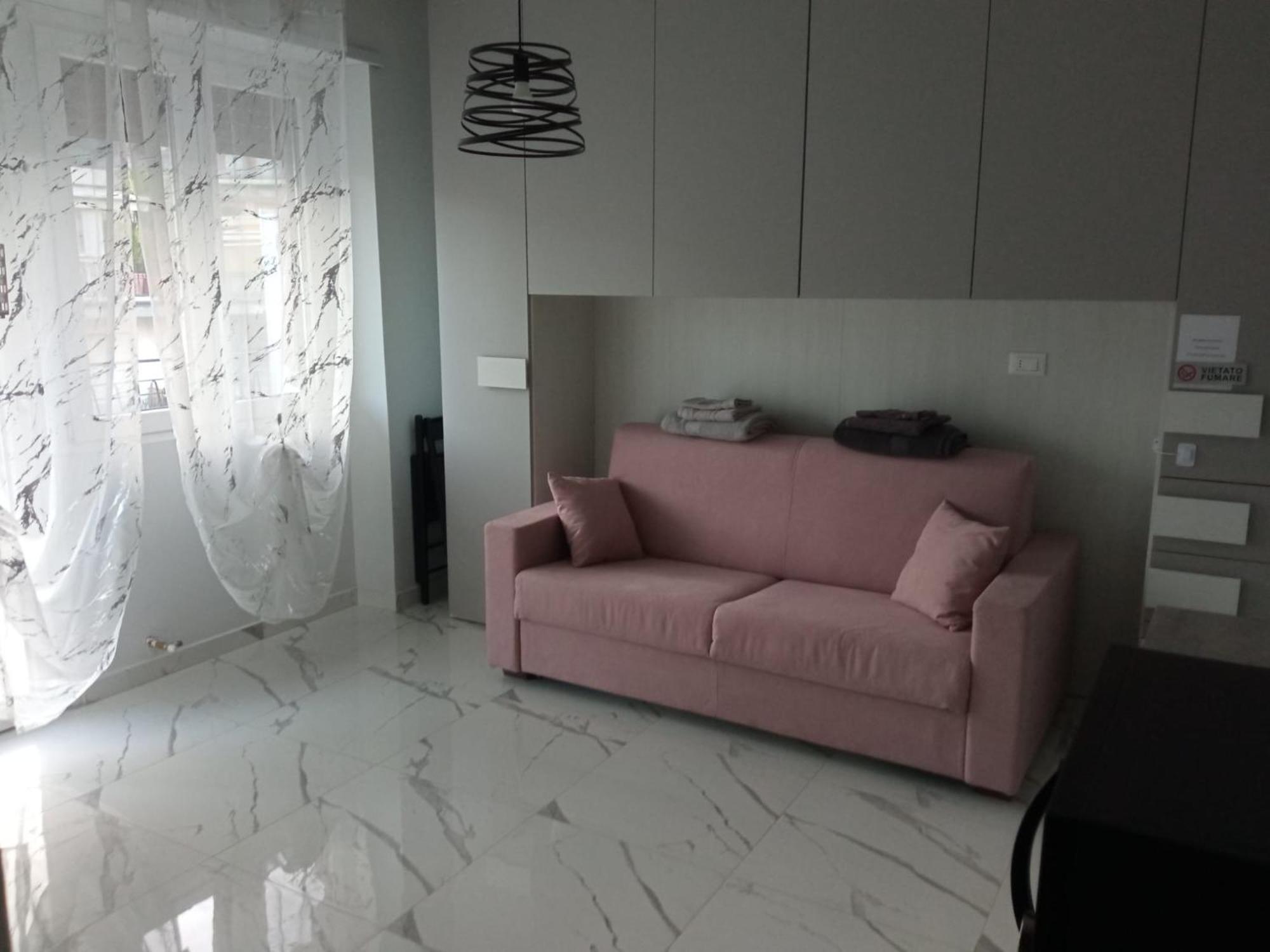 Wh - Cuore Home - Attico Monolocale Con Parcheggio Gratuito - 5 Minuti Dal Centro - Wifi Sanremo Bagian luar foto